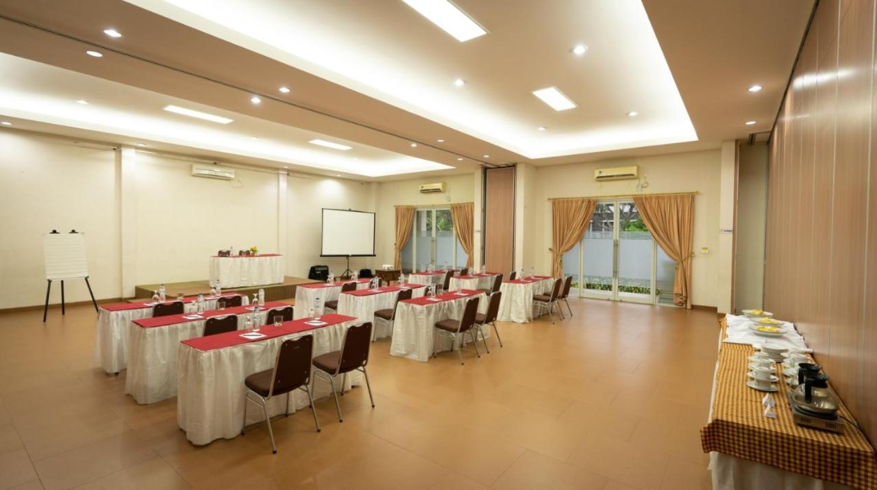 Nite & Day Mdc Puncak - Gadog Hotel Bogor Luaran gambar